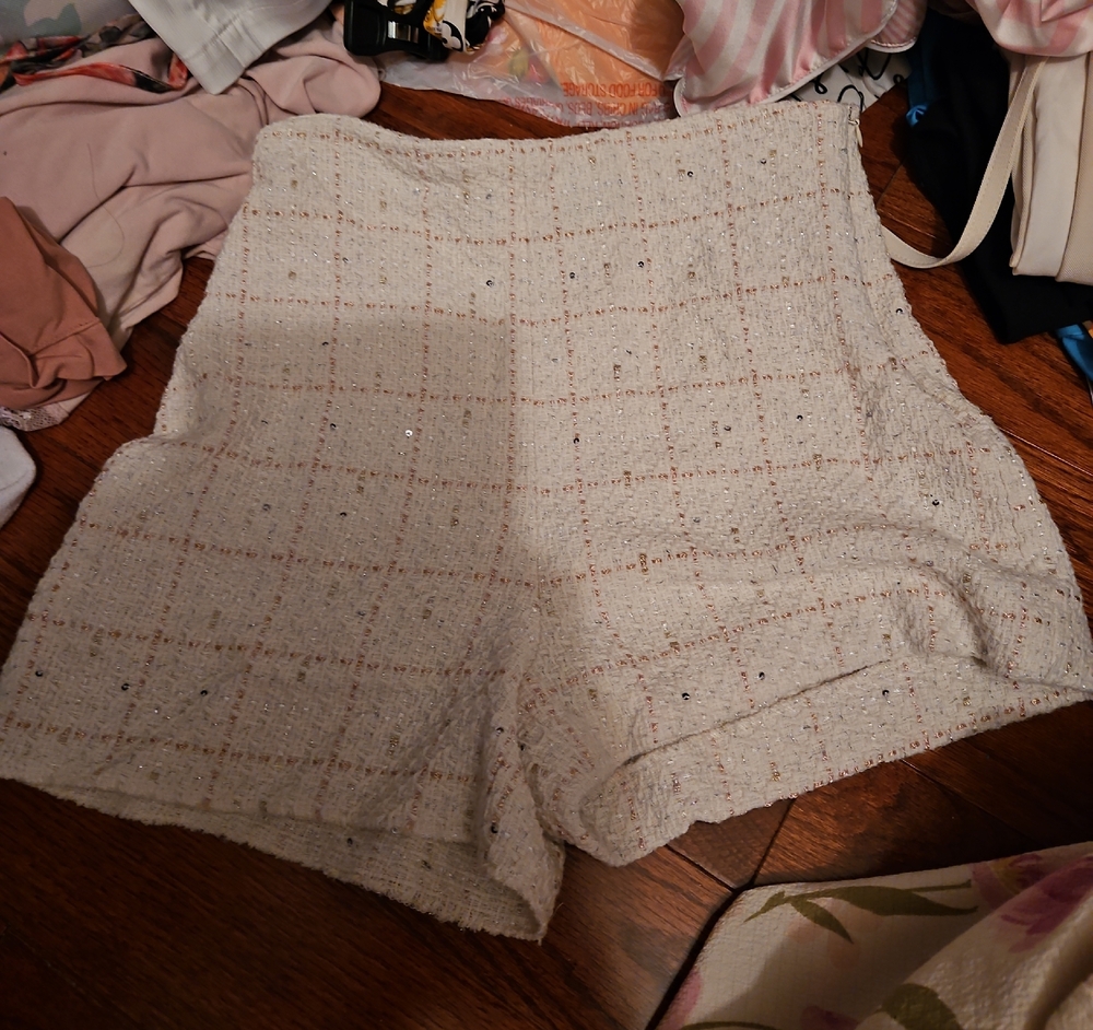 Zara Cream Tweed High-Waist Shorts with Subtle Sequins